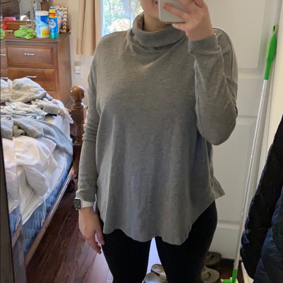 aerie grey turtleneck - Picture 3 of 3